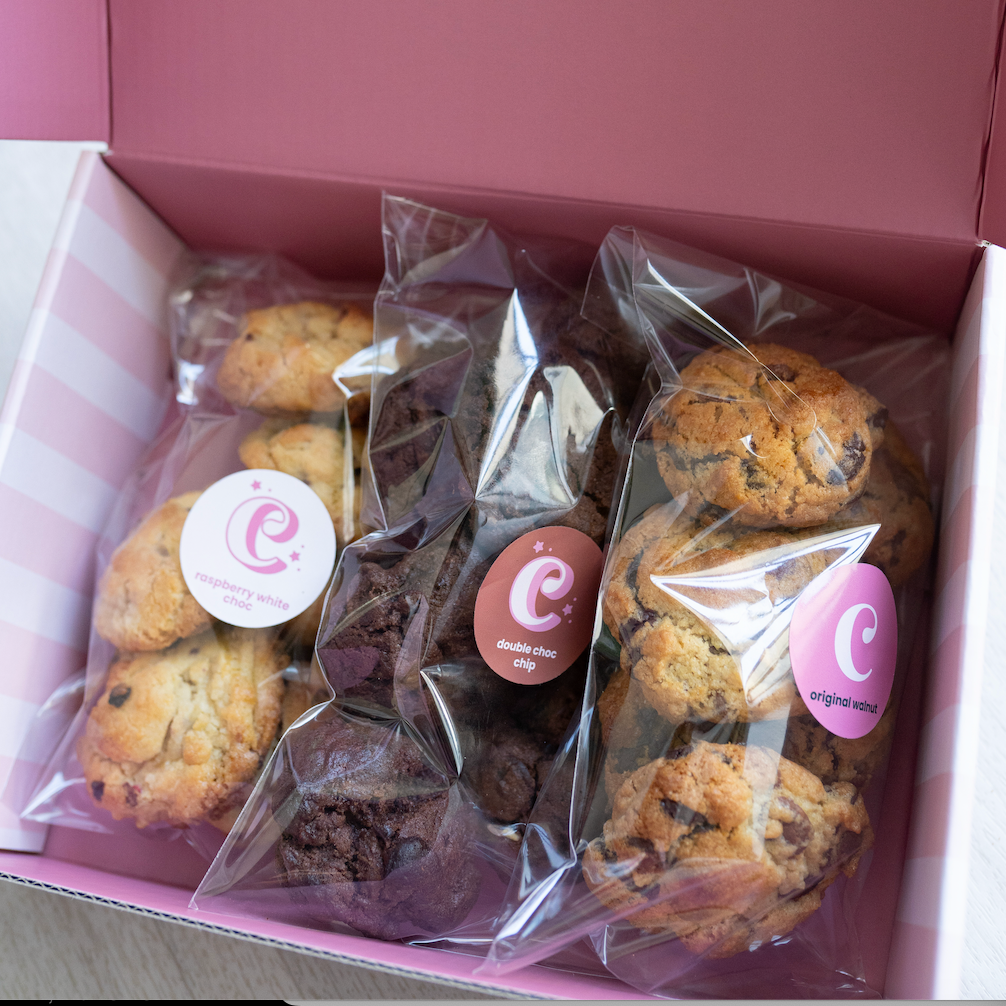Assorted Box of 18 Minis